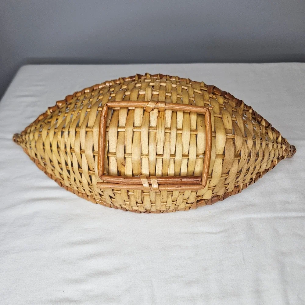 Vtg Woven Wicker Canoe Pea Pod Basket Footed Decorative Centerpiece 17in Boho